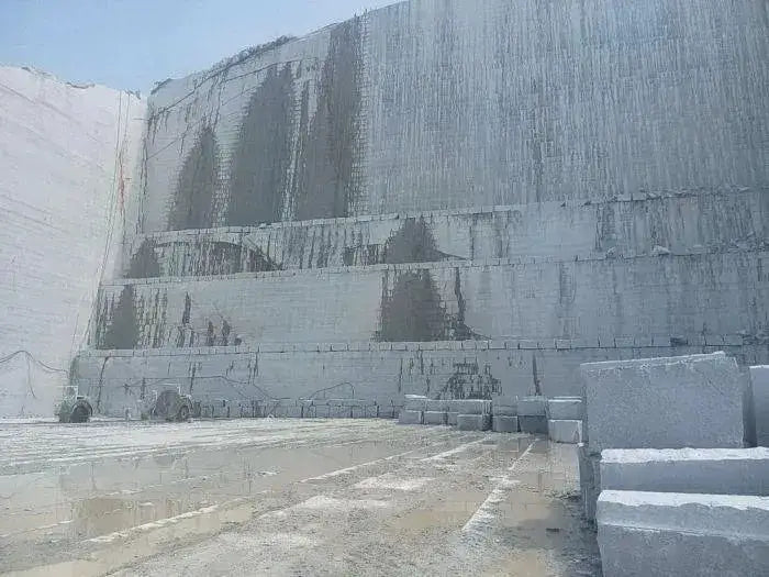 silver granite slabs quarry